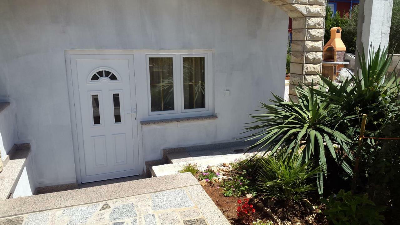 Apartmani Lamani Bibinje Exterior foto
